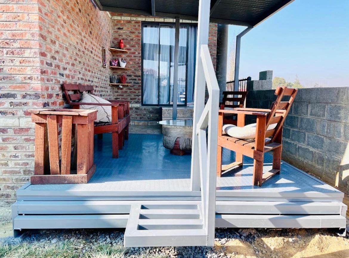 Moh Ville Guest House Maseru Exteriör bild